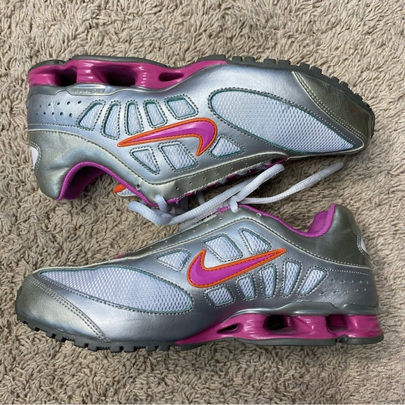 Nike Impax Sneakers, size 7 - Picture 6 of 14